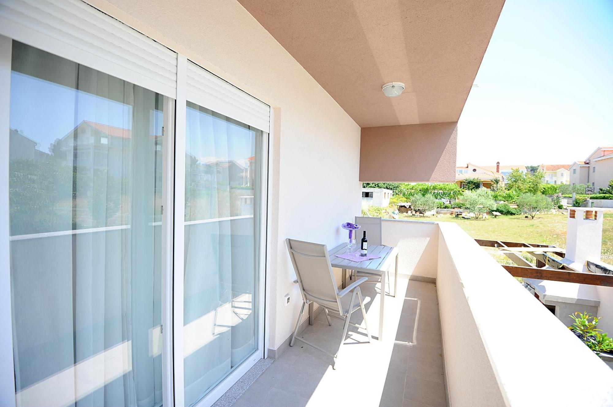 Apartments Hills ザダル エクステリア 写真